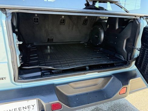 Used 2023 Jeep Wrangler Unlimited Rubicon image 23