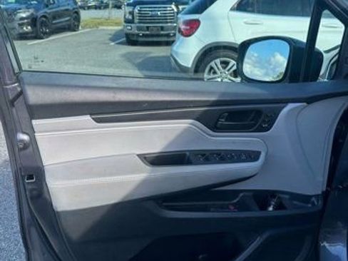 Used 2018 Honda Odyssey EX-L image 1