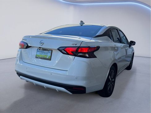 Used 2021 Nissan Versa SV FWD image 6