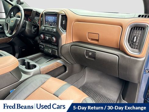 Used 2022 Chevrolet Silverado 2500 High Country w/ Safety Package II image 31