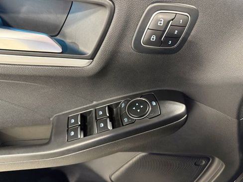 Used 2024 Ford Escape Platinum image 8