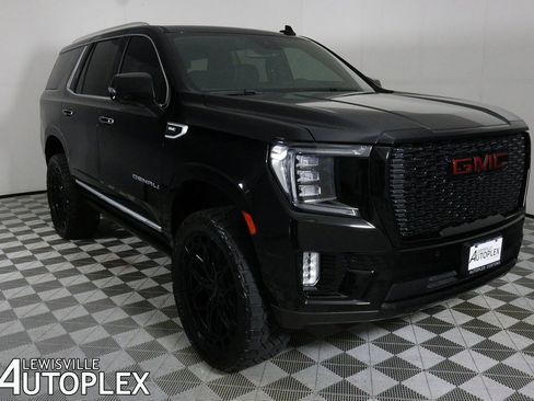 Used 2024 GMC Yukon Denali w/ Max Trailering Package image 3