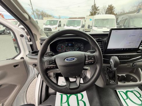 Used 2023 Ford Transit 250 Medium Roof AWD image 6