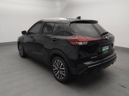 Used 2021 Nissan Kicks SV image 5