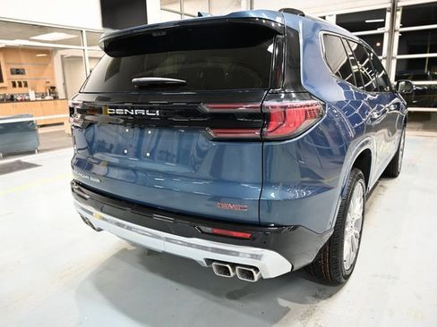 New 2026 GMC Acadia Denali w/ Super Cruise Package image 5