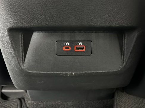 Used 2024 Nissan Frontier SV image 42