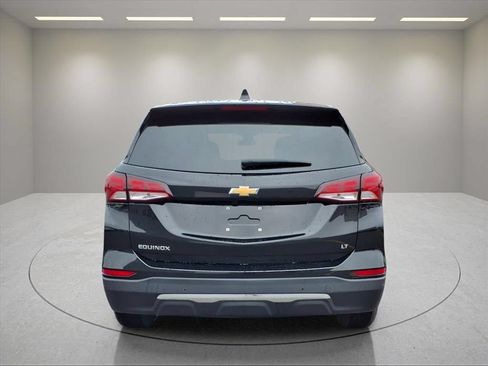 Used 2023 Chevrolet Equinox LT FWD image 8
