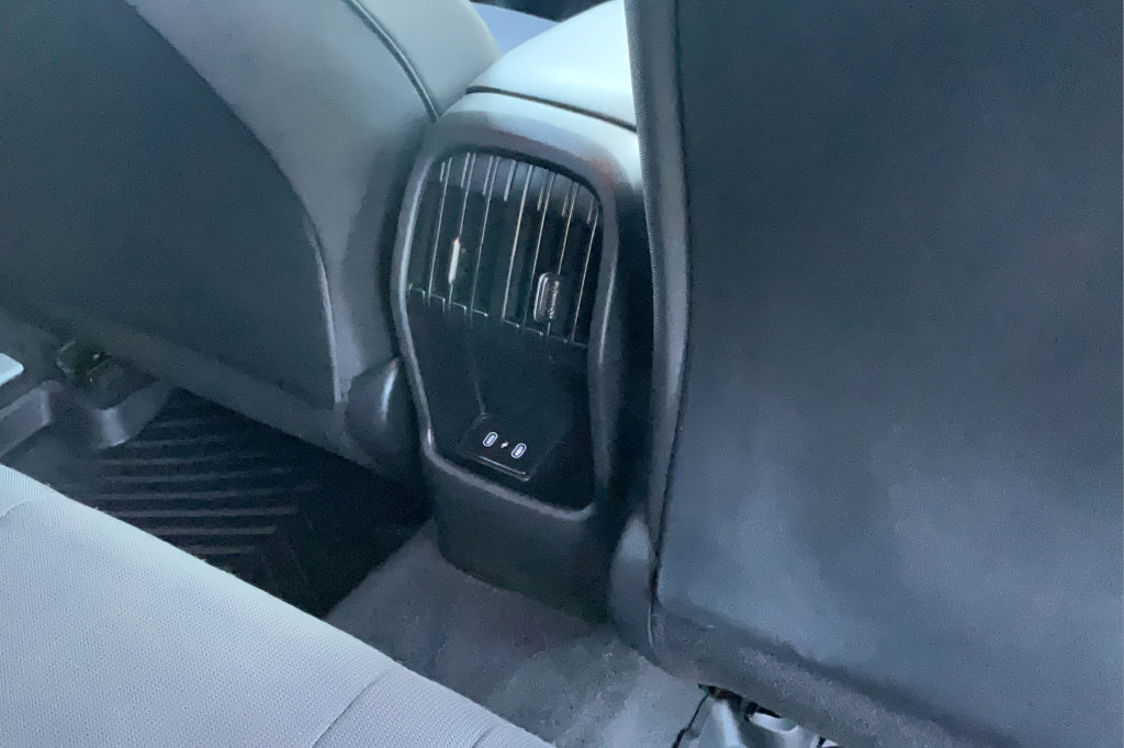 Used 2024 Hyundai Kona SEL FWD image 19
