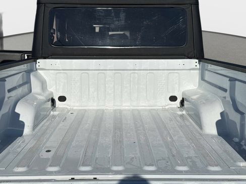 Used 2023 Jeep Gladiator Sport AWD/4WD image 12