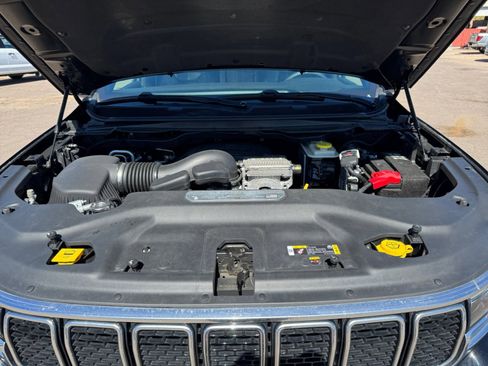 Used 2023 Jeep Wagoneer image 20