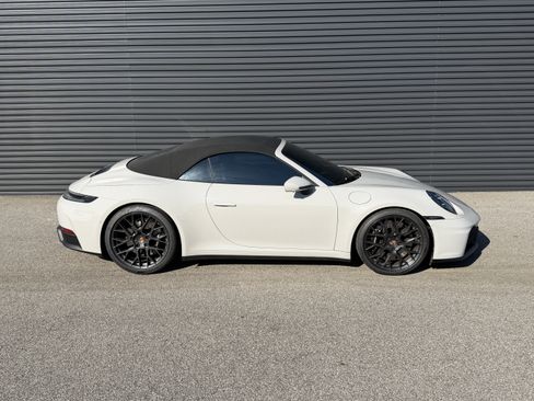 Certified 2026 Porsche 911 Carrera GTS image 8