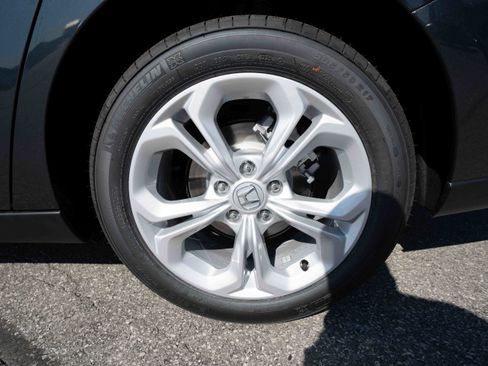 New 2025 Honda Accord LX image 28