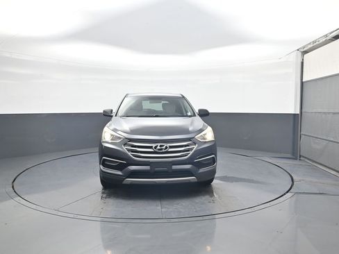 Used 2017 Hyundai Santa Fe Sport image 2