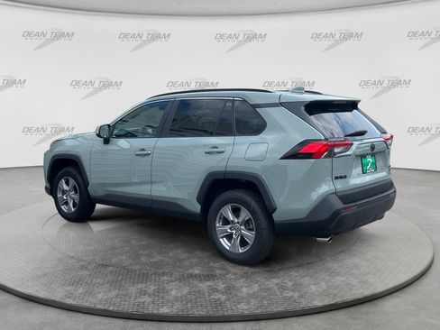 Used 2022 Toyota RAV4 XLE w/ Convenience Package AWD/4WD image 5