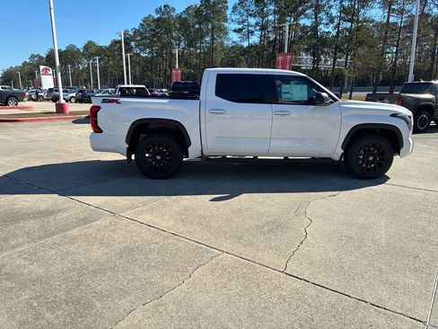 New 2026 Toyota Tundra SR5 image 8