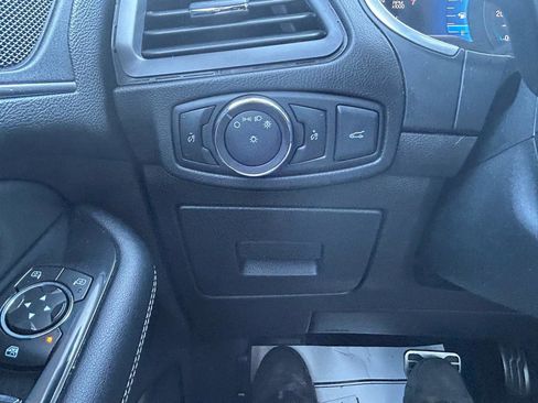 Used 2017 Ford Edge Sport w/ Equipment Group 401A AWD/4WD image 29