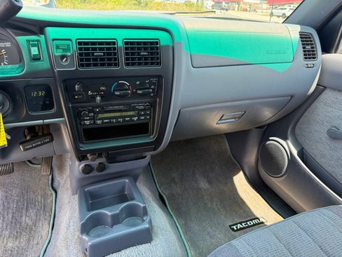 Used 1999 Toyota Tacoma 2WD Xtracab image 11