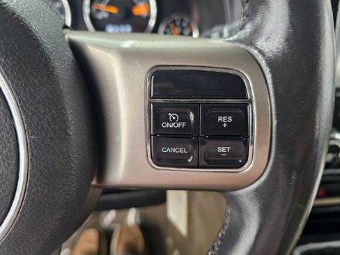 Used 2014 Jeep Patriot Limited w/ Sun/Sound Group image 12