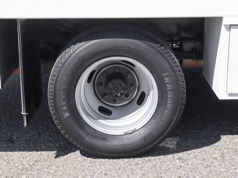 Used 2022 Ford F350 XL w/ Power Equipment Group RWD image 39