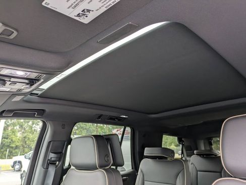 New 2026 Chevrolet Tahoe Premier image 18