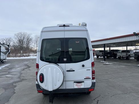 Used 2008 Dodge Sprinter 2500 w/ Trailer Tow Group image 4