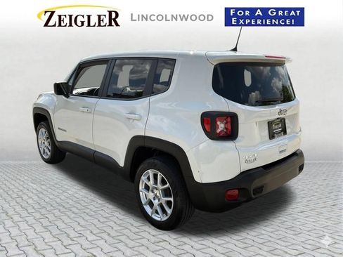 Used 2023 Jeep Renegade Latitude AWD/4WD image 4
