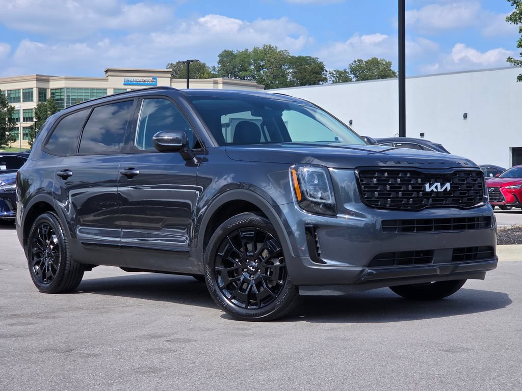 Used 2022 Kia Telluride EX w/ EX Premium Package AWD/4WD image 2
