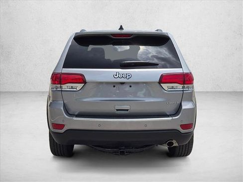 Used 2021 Jeep Grand Cherokee Limited RWD image 4