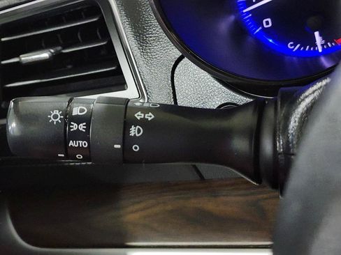 Used 2019 Subaru Outback 3.6R Touring AWD/4WD image 17