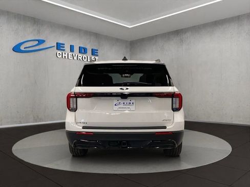 Used 2025 Ford Explorer ST-Line w/ Premium Package AWD/4WD image 7