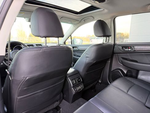 Used 2019 Subaru Outback 2.5i Limited w/ Popular Package #2 image 24