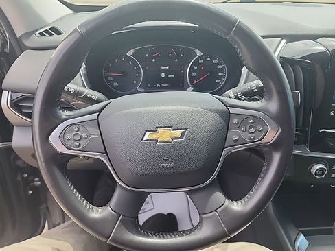 Used 2021 Chevrolet Traverse LT AWD/4WD image 13