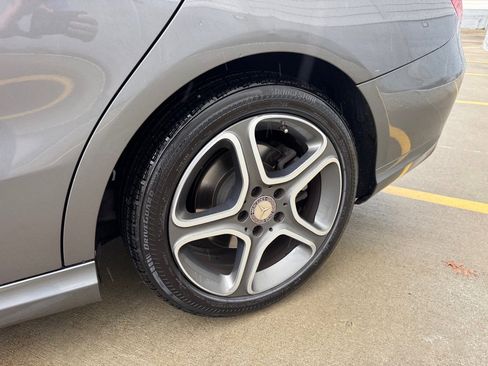 Used 2014 Mercedes-Benz CLA 250 image 9