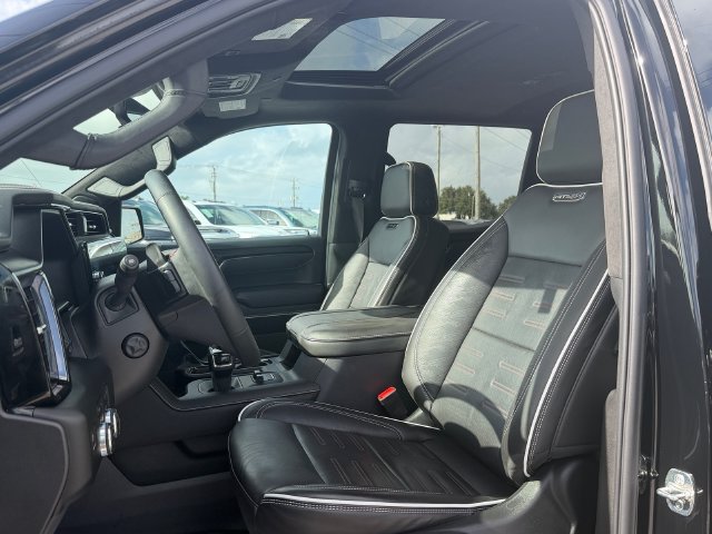 Used 2025 GMC Sierra 1500 AT4X AWD/4WD image 9