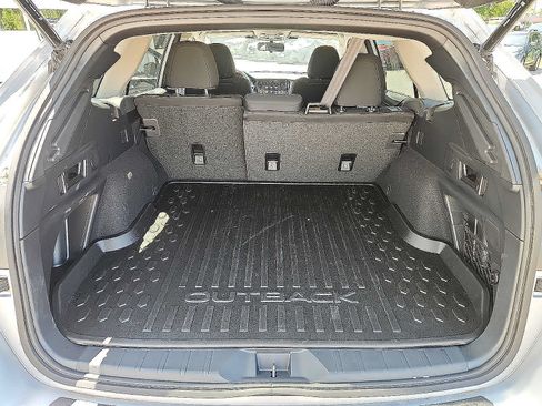 Used 2025 Subaru Outback Premium AWD/4WD image 24