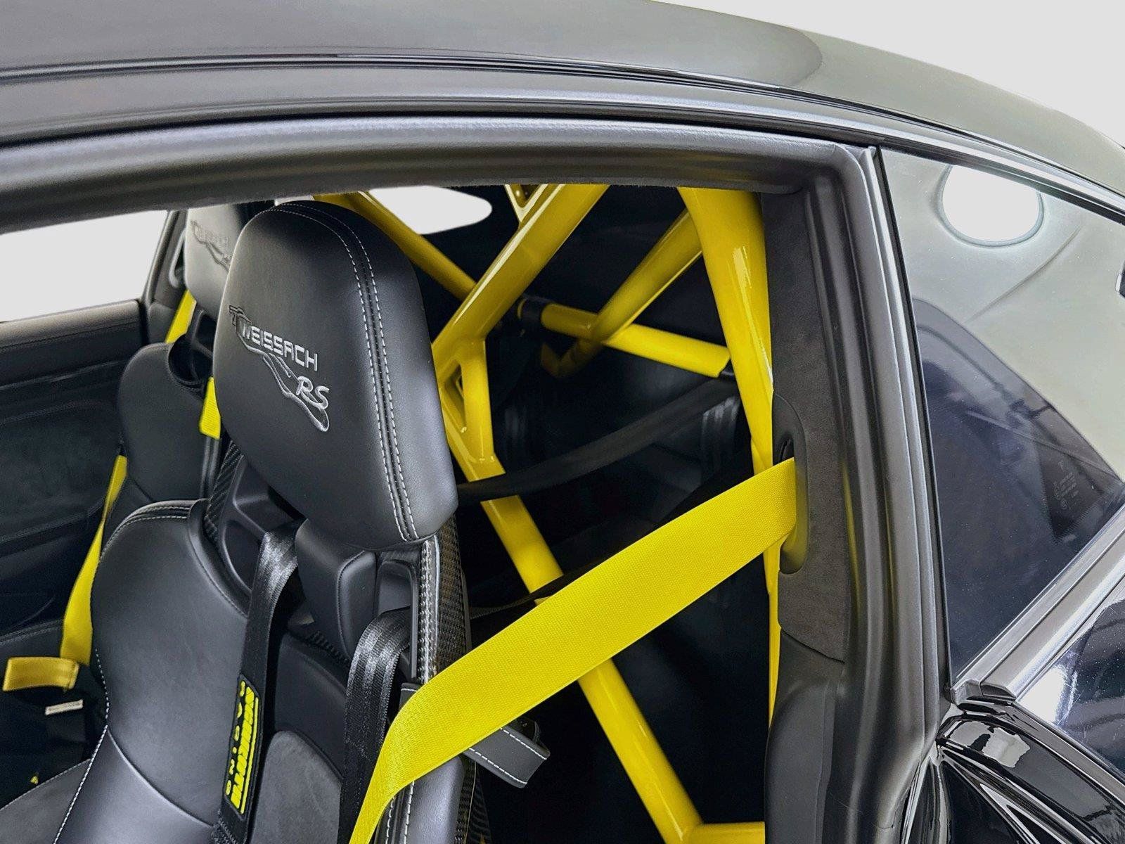 Used 2018 Porsche 911 GT2 RS RWD image 17