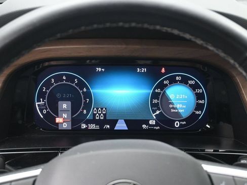 Used 2024 Volkswagen Atlas SE FWD image 12
