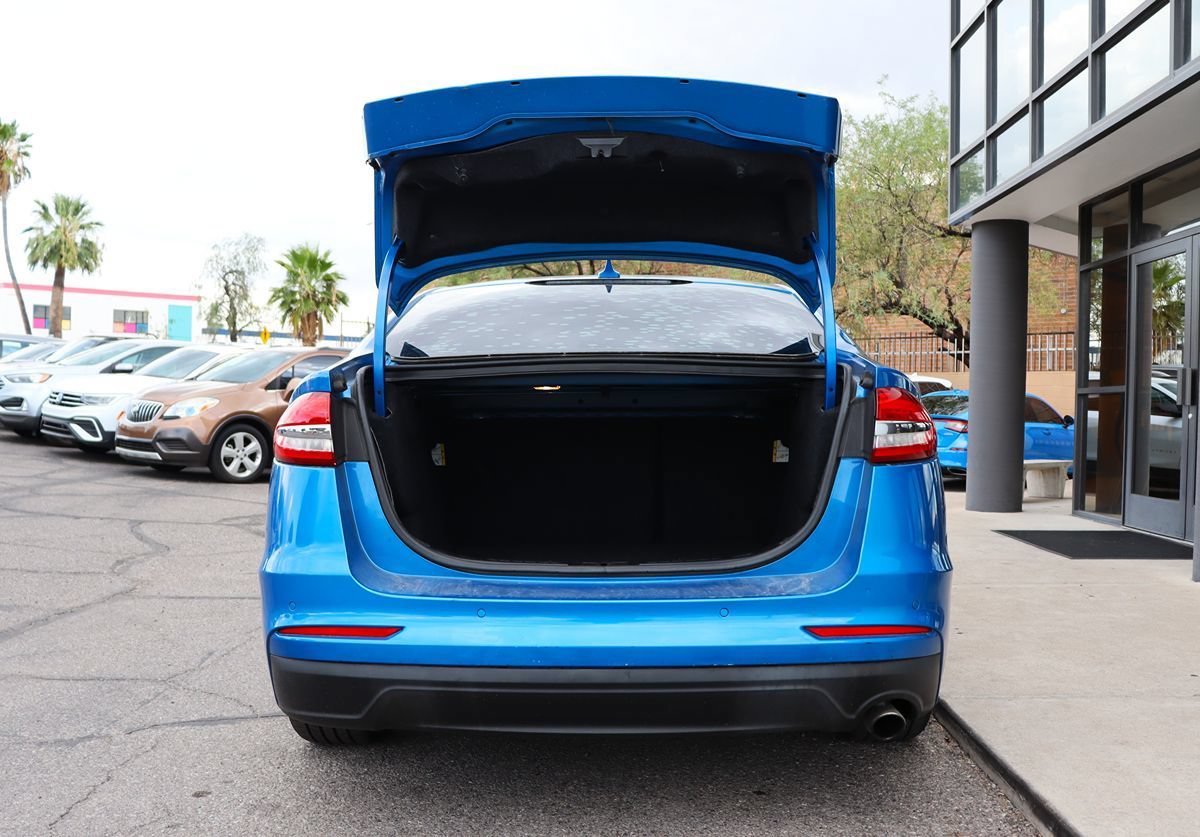 Used 2019 Ford Fusion SE FWD image 22