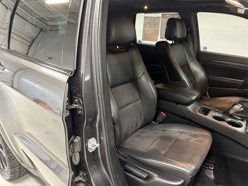 Used 2020 Jeep Grand Cherokee Altitude image 19
