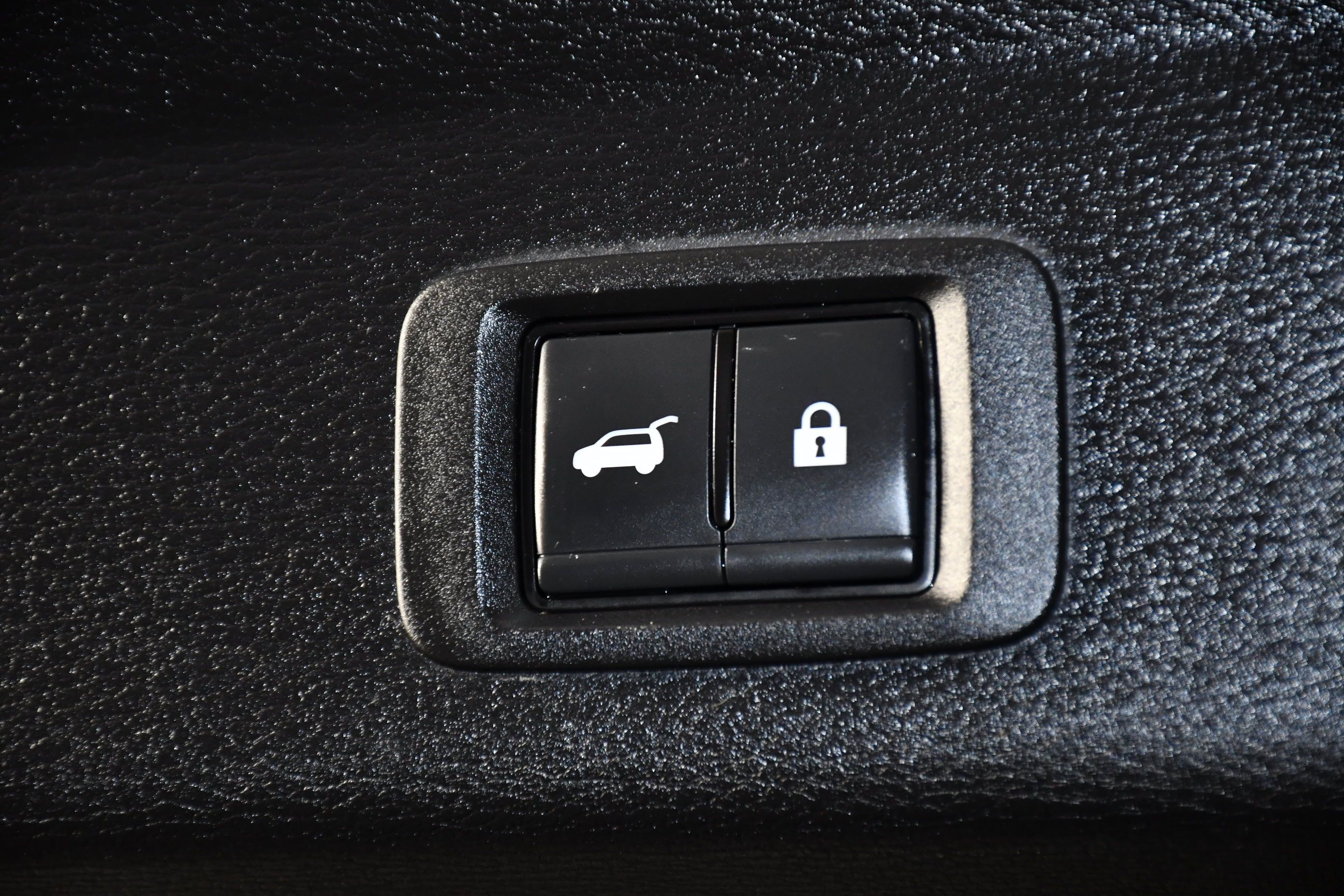 Used 2023 Mitsubishi Outlander SE AWD/4WD image 48