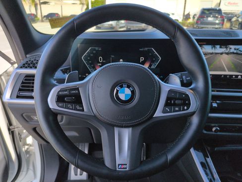 Used 2024 BMW X5 xDrive40i w/ M Sport Package image 18