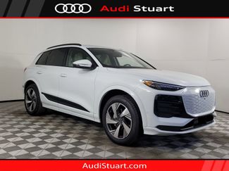 New 2025 Audi Q6 e-tron Premium Plus 360° Tour