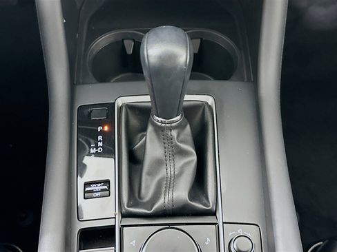 Used 2021 MAZDA MAZDA3 s image 24