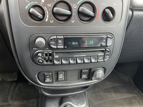 Used 2005 Chrysler PT Cruiser GT image 18