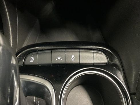 Used 2025 Buick Encore GX Sport Touring image 19