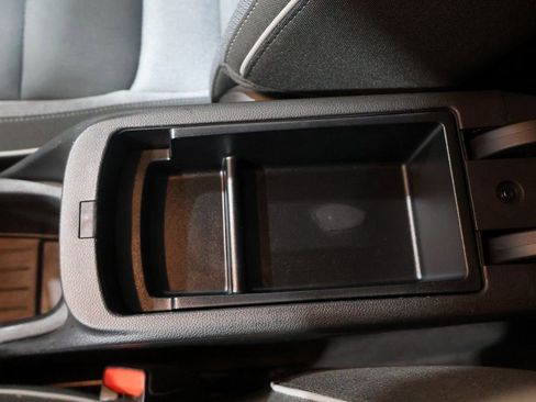 Used 2025 Chevrolet TrailBlazer LT image 32