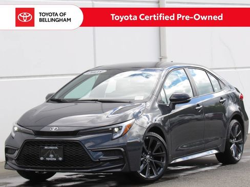 Certified 2025 Toyota Corolla SE FWD image 1