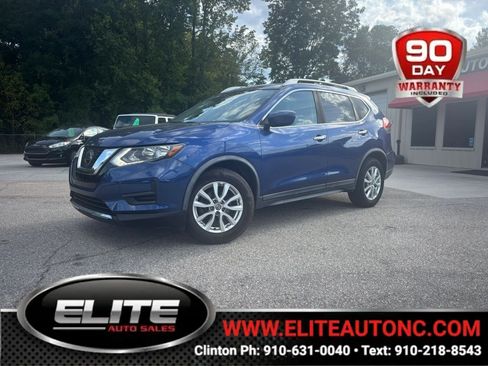 Used 2018 Nissan Rogue SV FWD image 1
