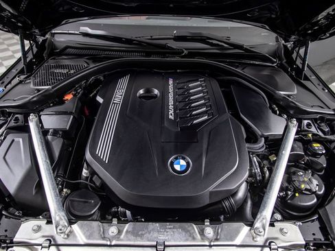 Used 2022 BMW M440i Convertible RWD image 48