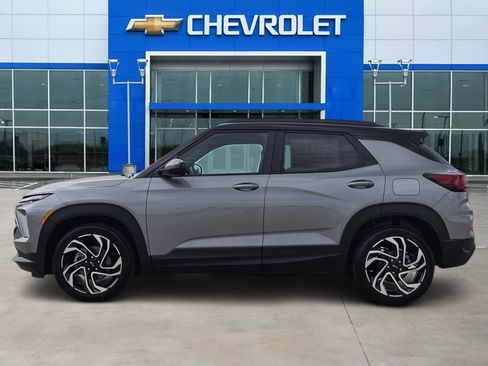 New 2026 Chevrolet TrailBlazer RS w/ Driver Confidence Package FWD image 3